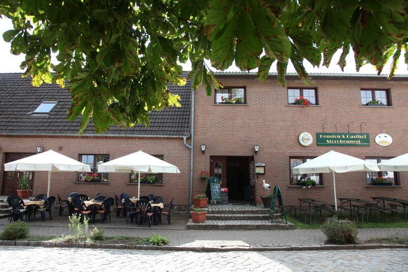 Pension & Gasthof Storchennest Gross Quassow Екстериор снимка